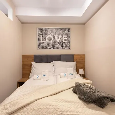 Park B11- Z Dostepem Do Basenu, Sauny, Jacuzzi, Silowni Apartamento *